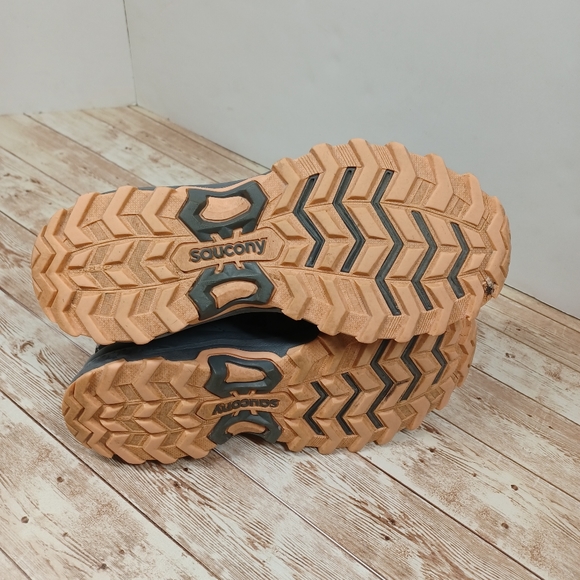 Saucony Excursion Trail Running Shoes Grey Black Peach Run Anywhere Grid Size 8 - Picture 8 of 16